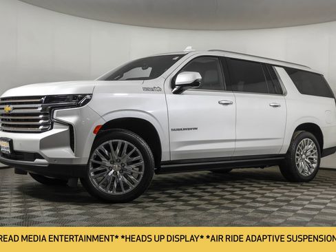 Used 2024 Chevrolet Suburban High Country image 2