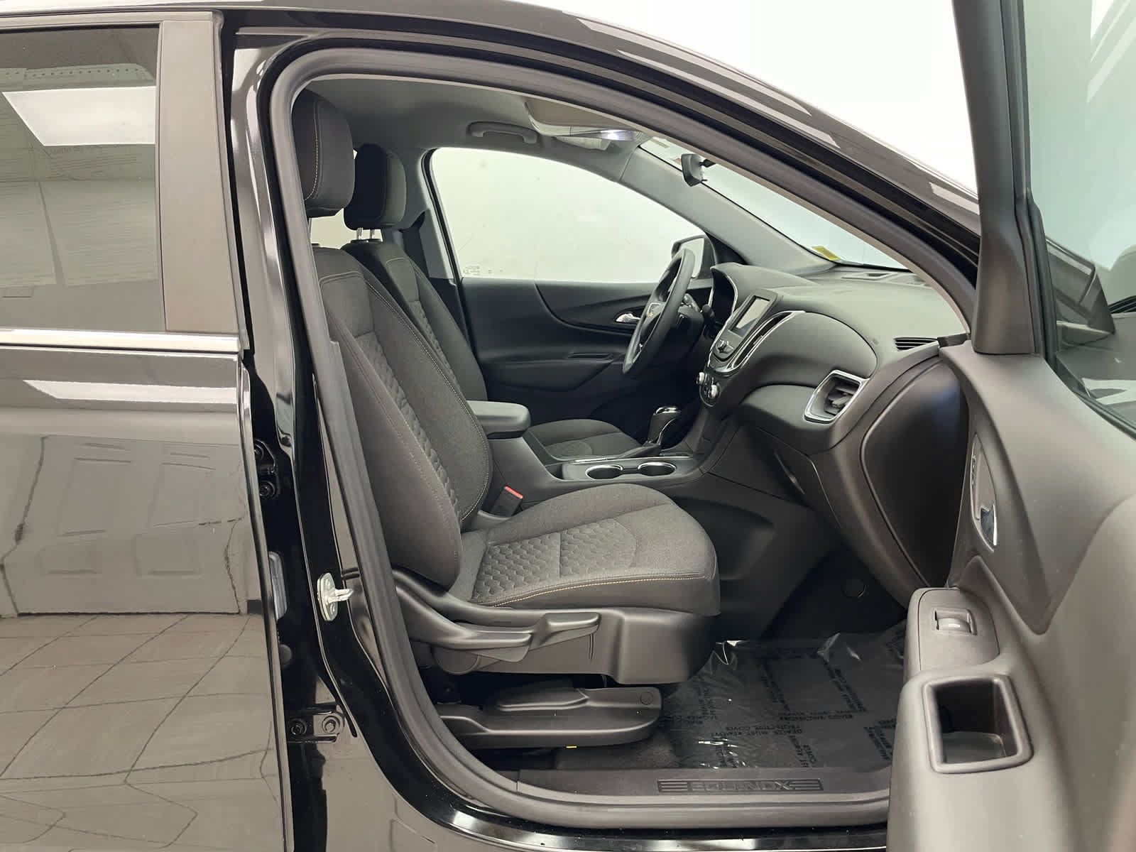 Certified 2021 Chevrolet Equinox LT AWD/4WD image 16