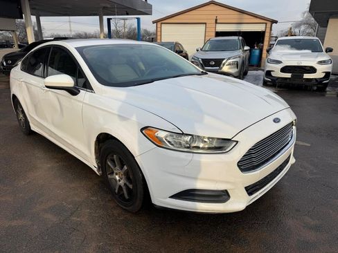 Used 2015 Ford Fusion S image 3