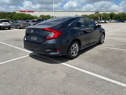 Used 2018 Honda Civic LX image 5