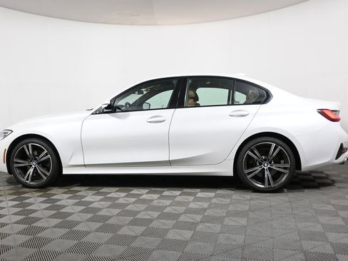 Used 2022 BMW 330i xDrive Sedan w/ Premium Package AWD/4WD image 2