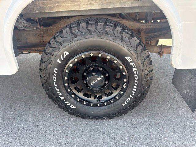 Used 2019 GMC Savana 3500 w/ Power Convenience Package RWD image 17