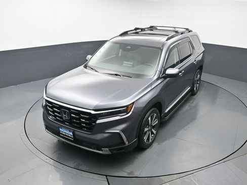 Certified 2023 Honda Pilot Touring image 41