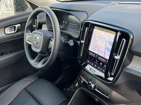 Certified 2026 Volvo XC40 B5 Plus w/ Protection Package Premier image 12