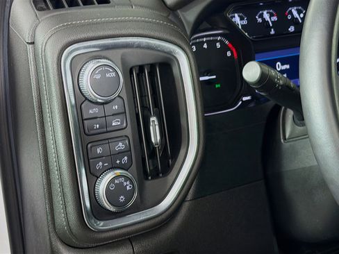 Used 2022 GMC Sierra 1500 Elevation image 11