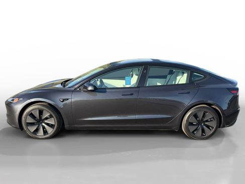 Used 2025 Tesla Model 3 Long Range image 2