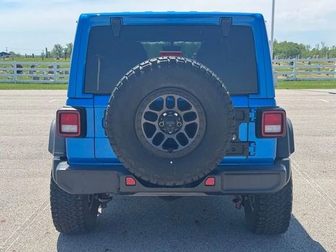 Used 2022 Jeep Wrangler Unlimited Sport AWD/4WD image 6