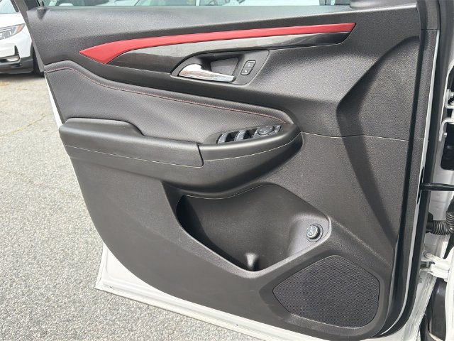Used 2025 Chevrolet TrailBlazer RS w/ Convenience Package FWD image 31