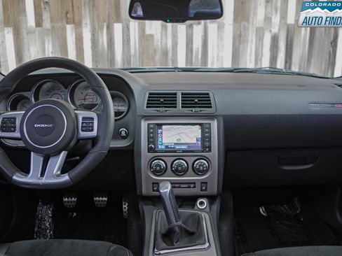 Used 2014 Dodge Challenger SRT8 w/ Harman/Kardon Audio Group image 18