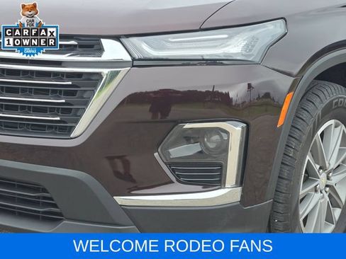 Used 2023 Chevrolet Traverse LT w/ Rear Camera Mirror Package AWD/4WD image 10