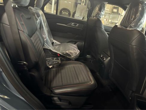 New 2026 Ford Explorer ST-Line image 9