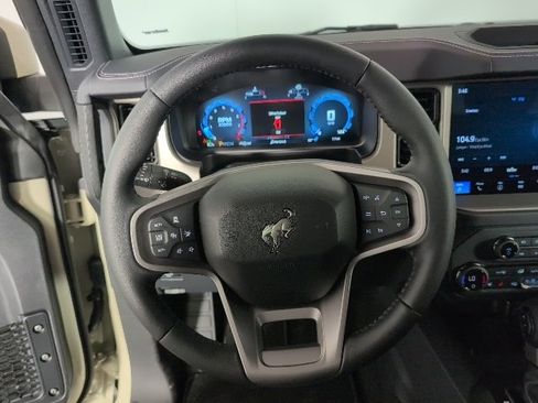 New 2025 Ford Bronco Outer Banks image 14