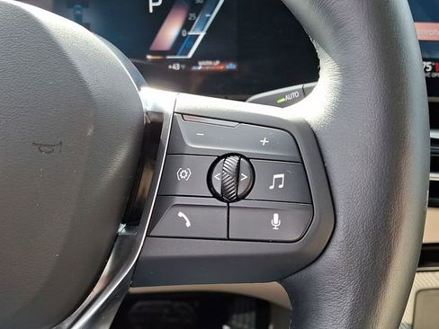 Certified 2025 BMW X1 xDrive28i w/ Premium Package image 26