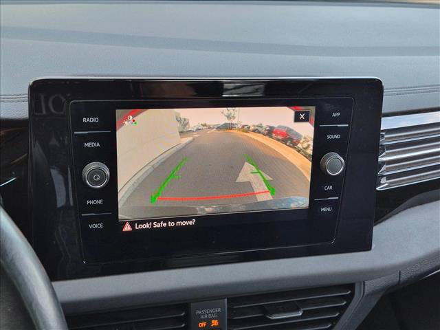 Used 2025 Volkswagen Jetta SE FWD image 18
