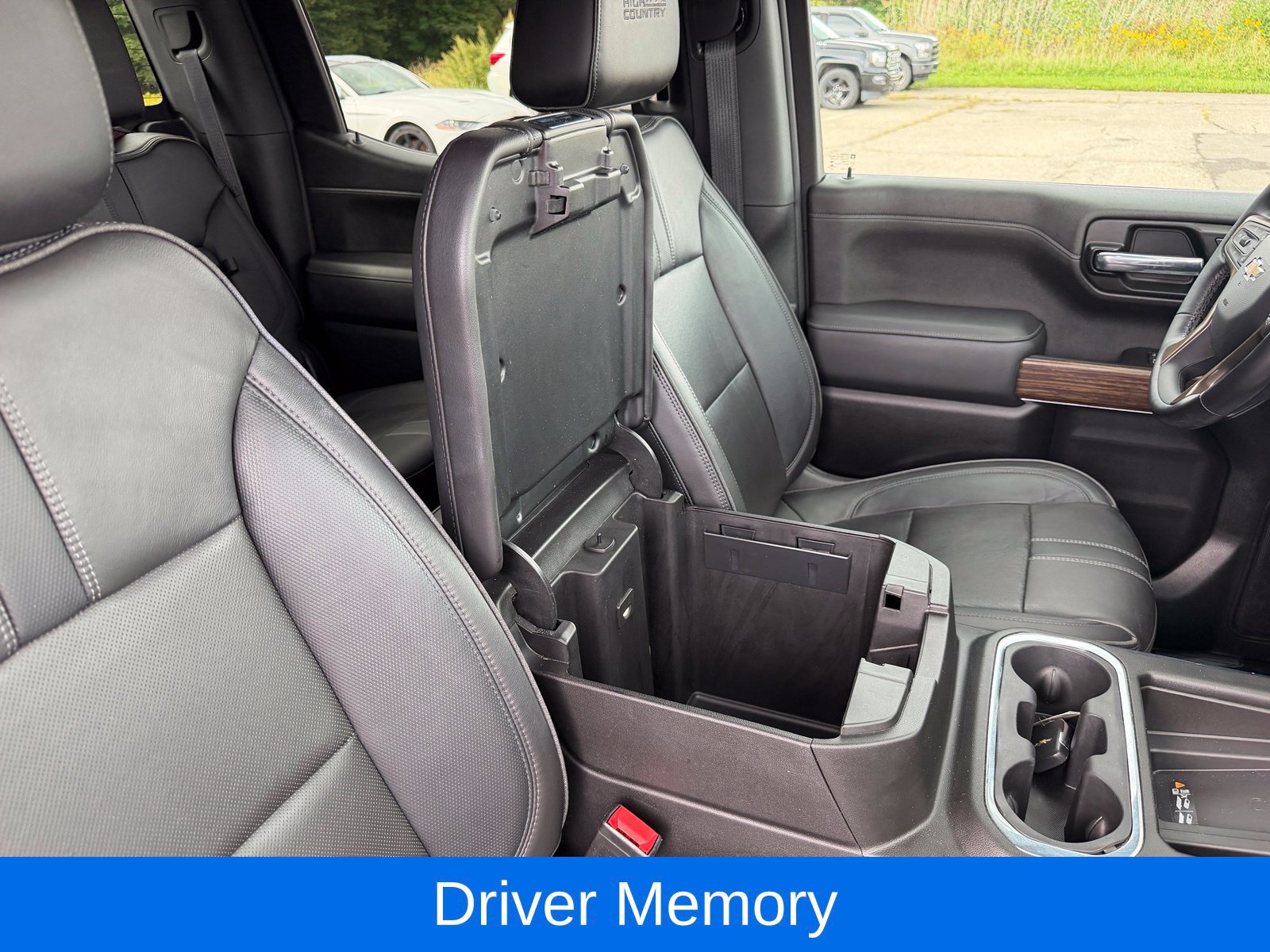 Used 2022 Chevrolet Silverado 1500 High Country w/ LPO, Dark Essentials Package AWD/4WD image 39