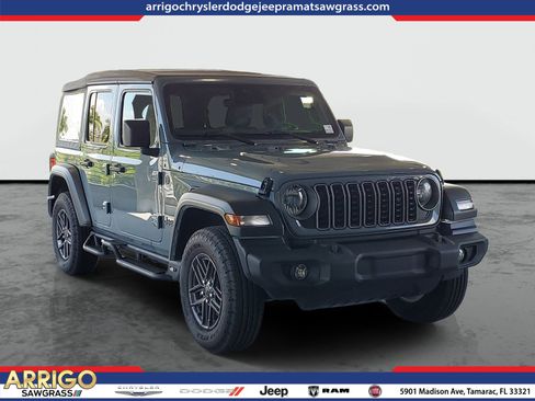 Used 2025 Jeep Wrangler Unlimited Sport AWD/4WD image 1