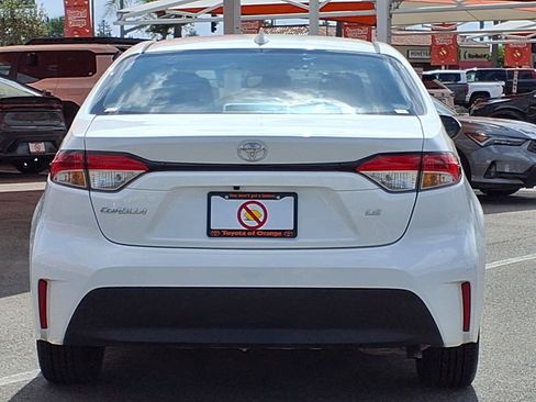 Used 2024 Toyota Corolla LE FWD image 6