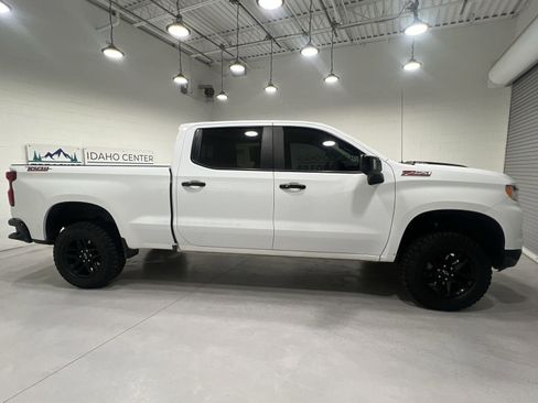 Used 2023 Chevrolet Silverado 1500 LT Trail Boss w/ LT Trail Boss Premium Package AWD/4WD image 9