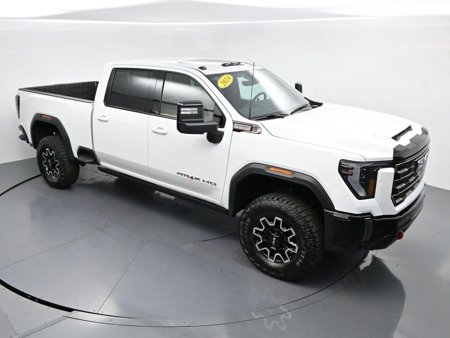 Used 2024 GMC Sierra 2500 AT4X AWD/4WD image 42