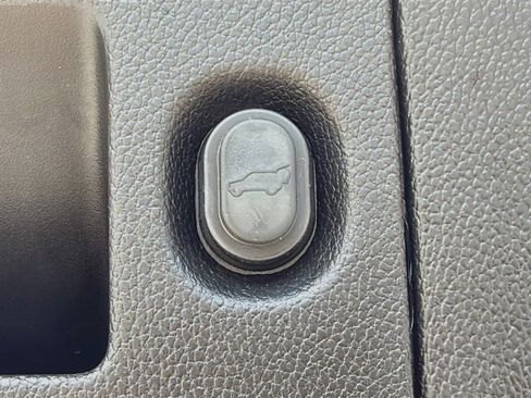 Used 2019 Chevrolet Tahoe LT w/ RST Edition RWD image 13