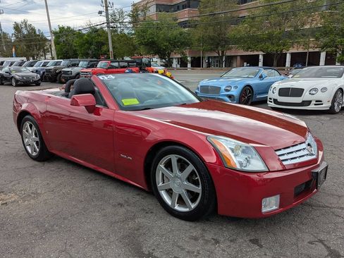 Used 2004 Cadillac XLR RWD image 40