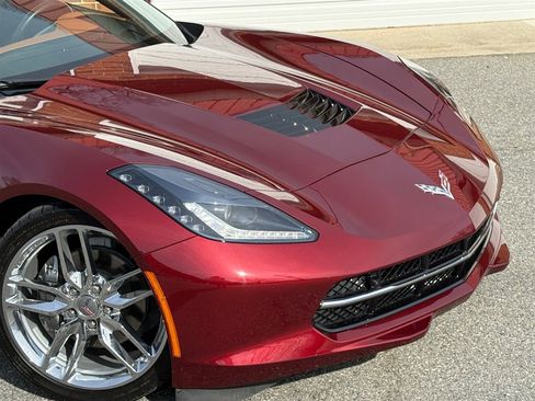 Used 2019 Chevrolet Corvette w/ 2LT Preferred Equipment Group image 35