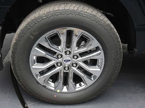 New 2025 Ford F150 Lariat w/ Equipment Group 502A High image 12