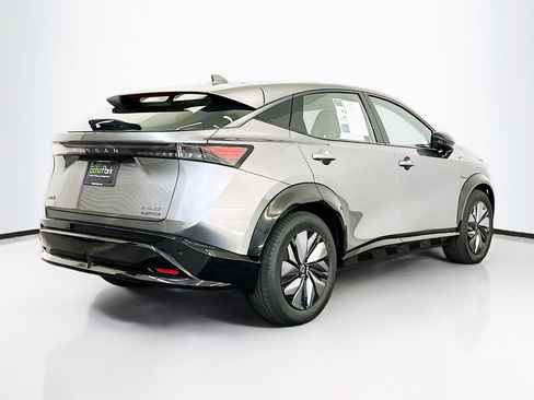 Used 2024 Nissan Ariya AWD image 9