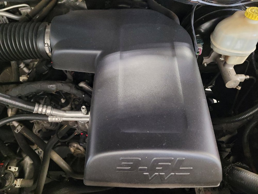 Used 2016 RAM 1500 Classic SLT AWD/4WD image 30