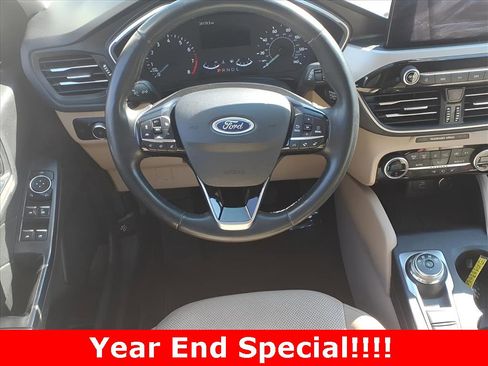Used 2021 Ford Escape SEL image 3