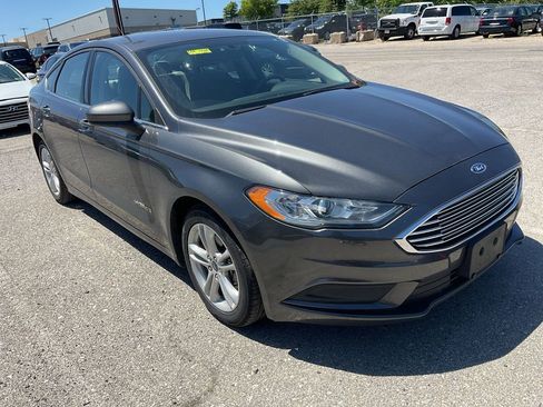 Used 2018 Ford Fusion S FWD image 2