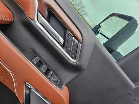 New 2026 GMC Sierra 2500 Denali Ultimate image 11