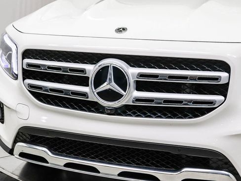 Used 2022 Mercedes-Benz GLB 250 4MATIC image 8