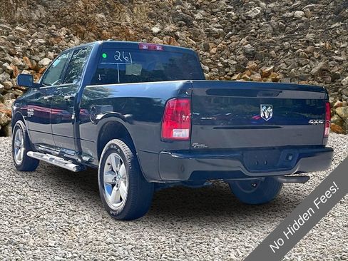 Used 2019 RAM 1500 Express w/ Express Value Package AWD/4WD image 10