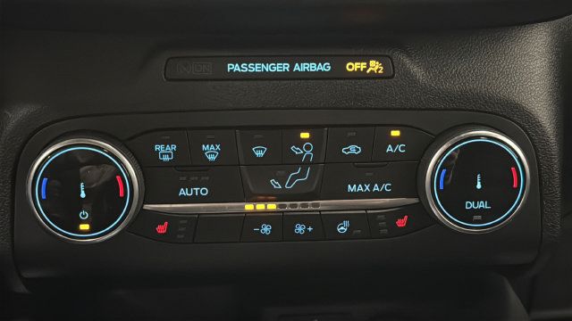 Used 2025 Ford Escape ST-Line w/ Cold Weather Package AWD/4WD image 18