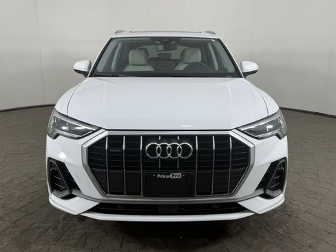 Used 2025 Audi Q3 2.0T Premium Plus w/ Premium Plus Package AWD/4WD image 2