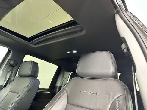 New 2025 GMC Sierra 2500 Denali w/ Denali Reserve Package image 12