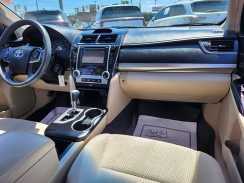 Used 2013 Toyota Camry LE FWD image 22