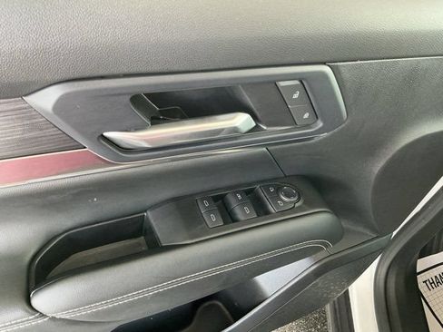 Used 2025 GMC Terrain Elevation AWD/4WD image 16