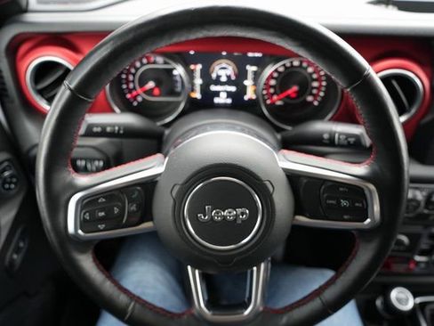 Used 2018 Jeep Wrangler Unlimited Rubicon w/ Cold Weather Group image 28