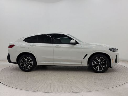 Certified 2025 BMW X4 xDrive30i w/ Premium Package AWD/4WD image 8