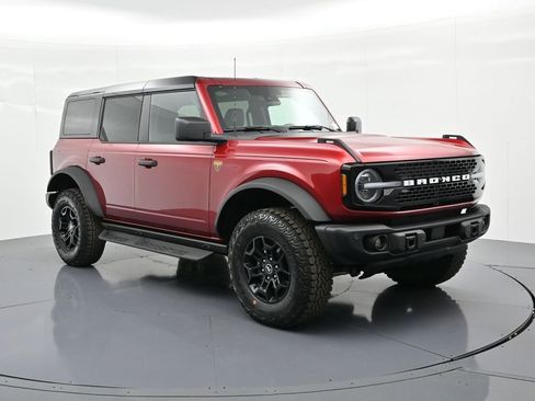 New 2026 Ford Bronco Badlands image 4