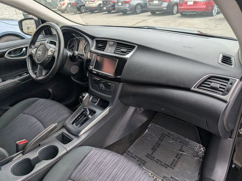 Used 2019 Nissan Sentra SV FWD image 13