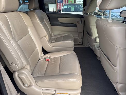 Used 2011 Honda Odyssey EX-L image 18