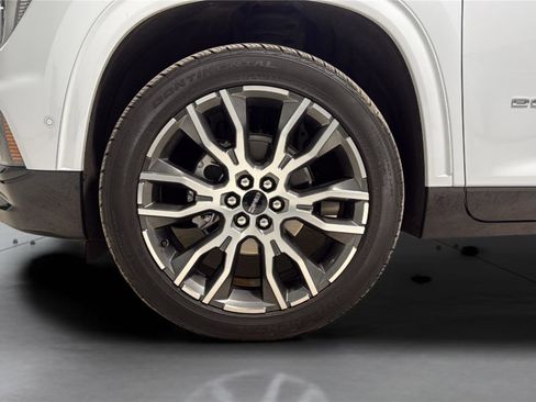 Used 2026 GMC Acadia Denali Ultimate w/ LPO, Floor Liner Package AWD/4WD image 35