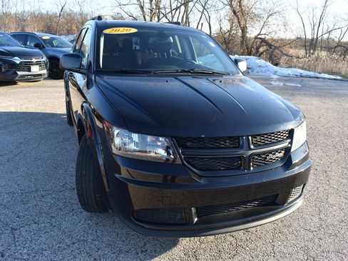Used 2020 Dodge Journey SE w/ SE Popular Equipment Group image 10