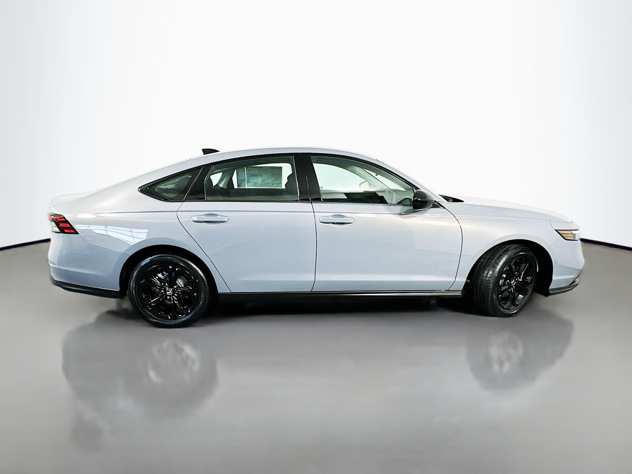 Certified 2025 Honda Accord SE image 8