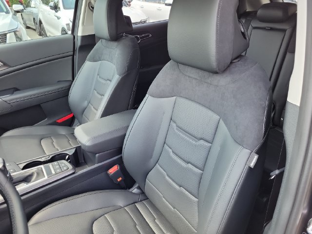 New 2026 Kia Sportage SX FWD image 24