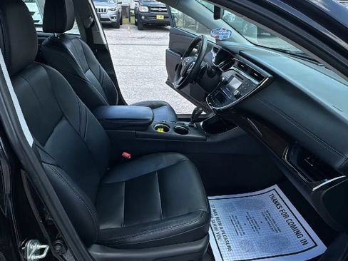 Used 2013 Toyota Avalon XLE Touring FWD image 18