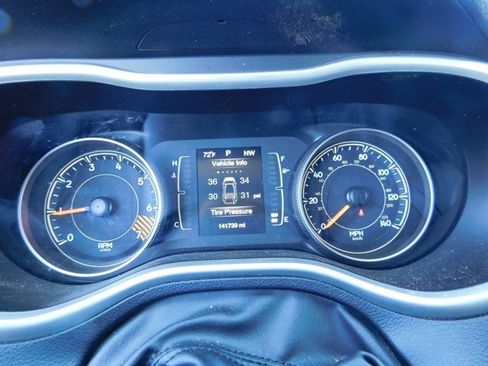 Used 2015 Jeep Cherokee Latitude image 9